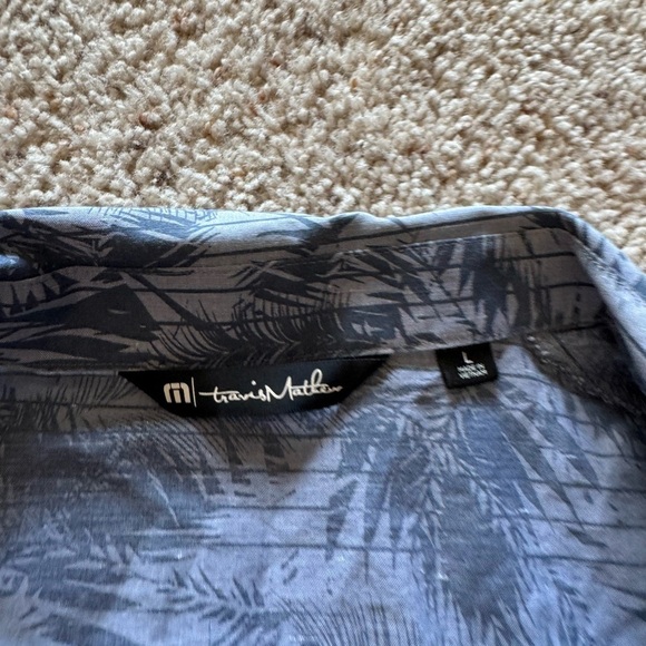 Travis Mathew Top Down Button Up Short Sleeve Shirt size Large - Picture 4 of 4